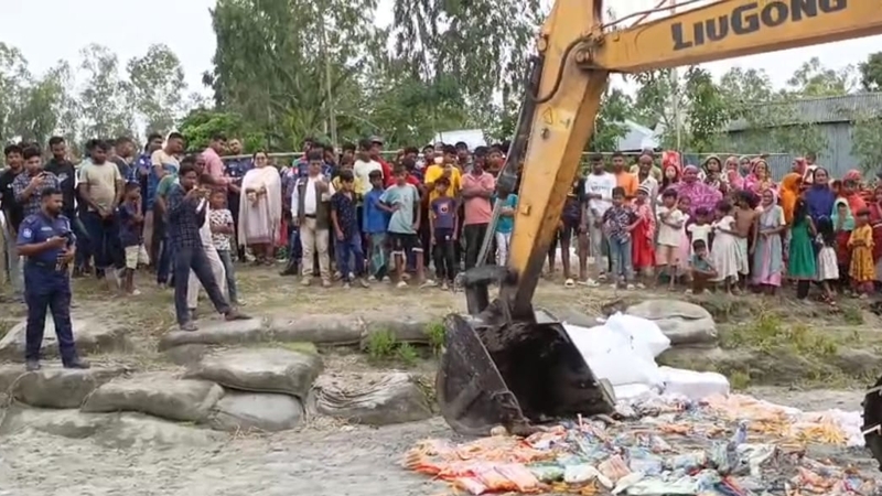 অনুমোদনহীন আইসক্রিম ফ্যাক্টরিতে অভিযান