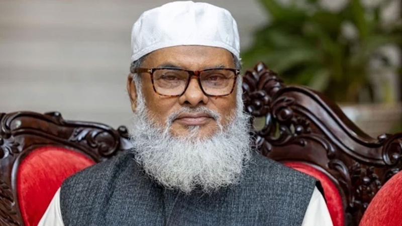 হজযাত্রায় ধর্ম উপদেষ্টার স্বজনপ্রীতি!