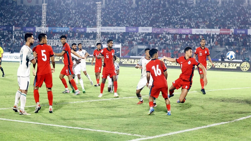 ২-১ গোলে বাংলাদেশের হার