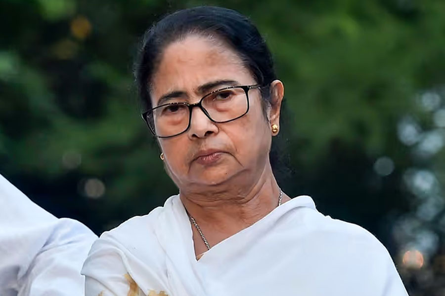 হাদি হত্যা নিয়ে মমতার বিরুদ্ধে এফআইআর