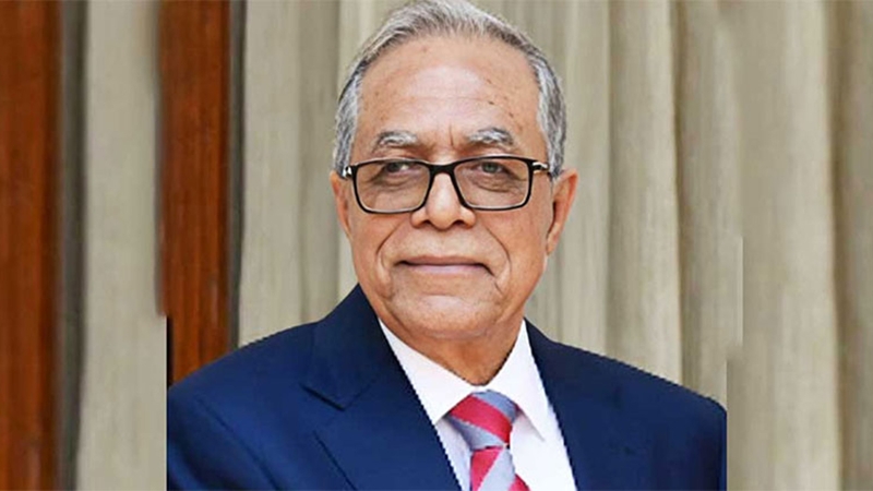 মধ্যরাতে দেশ ছাড়লেন সাবেক রাষ্ট্রপতি আবদুল হামিদ