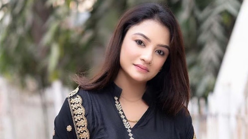 বাবার কবরের পাশে সমাহিত তানিন সুবহা