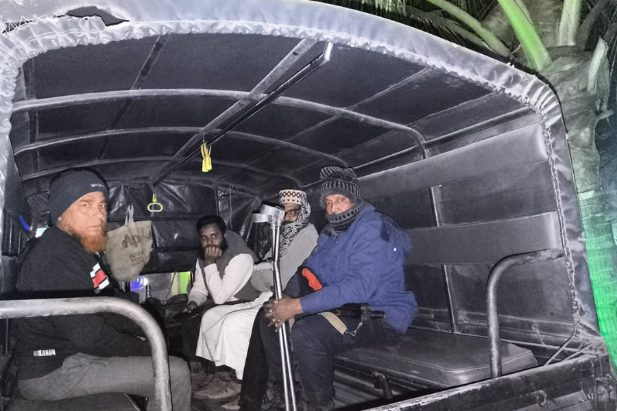 জামায়াতের ৫ নেতাকর্মী আটক