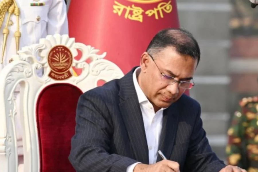 ১২টা ১ মিনিটে শহীদ মিনারে পুষ্পস্তবক অর্পণ করবেন প্রধানমন্ত্রী