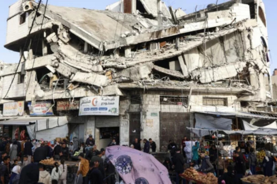 গাজায় ইসরায়েলি ড্রোন হামলায় ৫ পুলিশ সদস্য নিহত