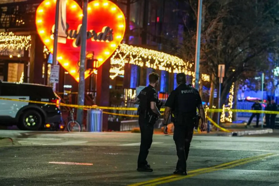 ইরানে হামলার পর যুক্তরাষ্ট্রের বারে বন্দুক হামলা, নিহত ২