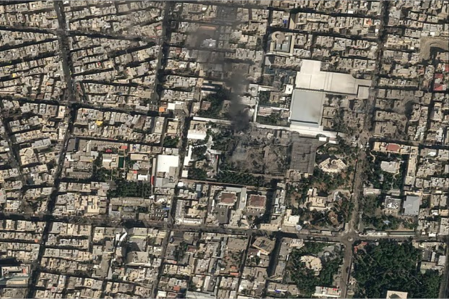 খামেনিকে হত্যায় ৩০টি বোমা ফেলে ইসরায়েল