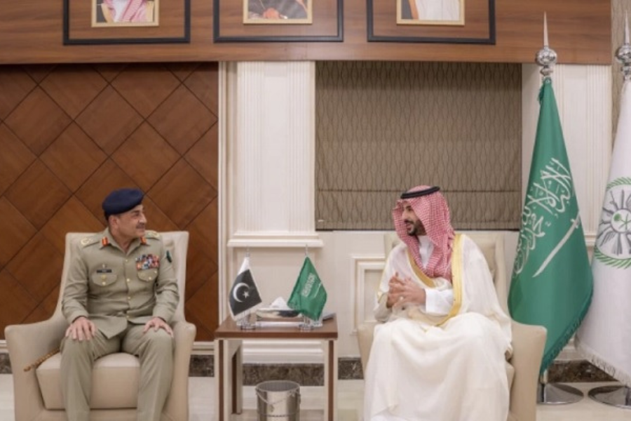 ইরানকে ঘিরে সৌদি-পাকিস্তান জরুরি নিরাপত্তা বৈঠক