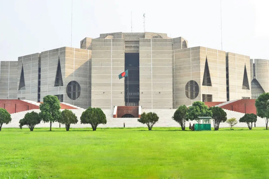 ত্রয়োদশ সংসদ: তরুণ ও নতুন নেতৃত্বের সঙ্গে গণতন্ত্রের নতুন অধ্যায়