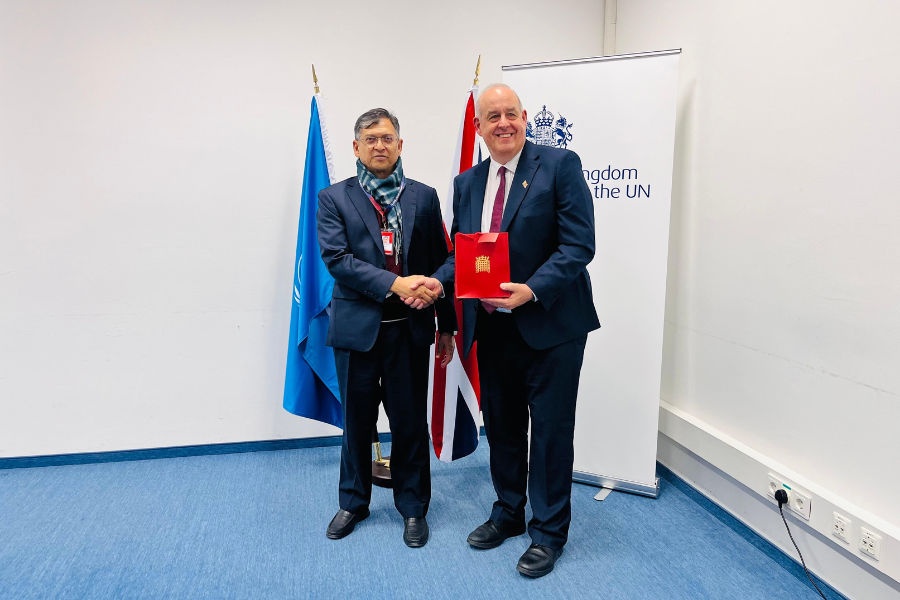 ভিয়েনায় স্বরাষ্ট্রমন্ত্রী ও ব্রিটিশ স্বরাষ্ট্র প্রতিমন্ত্রীর দ্বিপাক্ষিক বৈঠক