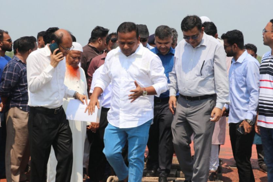 দীর্ঘদিন পর সচল হলো টেকনাফ স্থলবন্দর