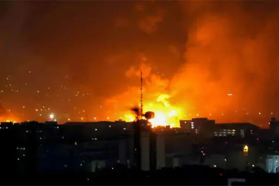 ইরানের সর্ববৃহৎ অ্যালুমিনিয়াম ও পেট্রোকেমিক্যাল স্থাপনায় বিমান হামলা