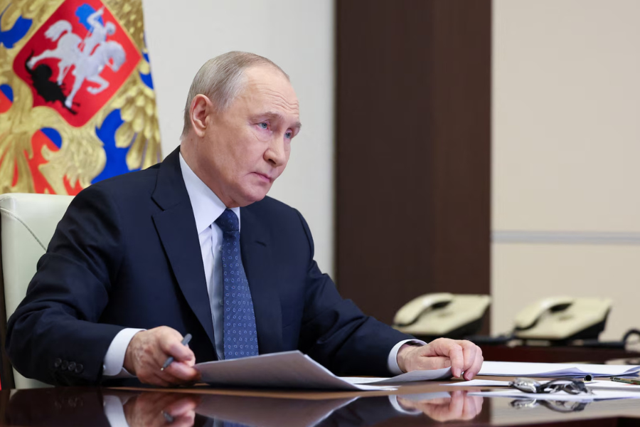 ৩২ ঘণ্টার যুদ্ধবিরতি ঘোষণা রাশিয়ার