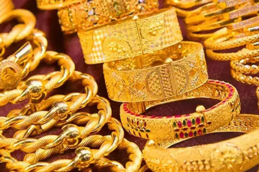 ভরিতে ২,২১৬ টাকা বেড়ে স্বর্ণের রেকর্ড দাম
