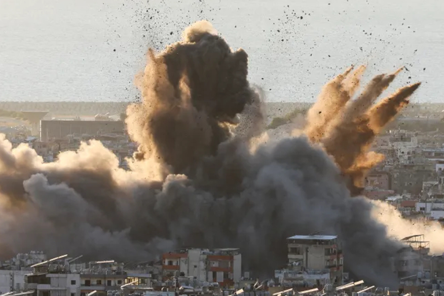 ইসরায়েলে দফায় দফায় হিজবুল্লাহর রকেট হামলা