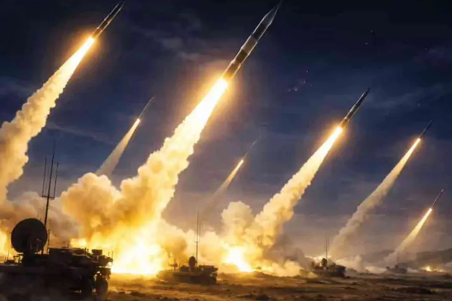 মধ্যরাতের পর ইসরায়েলে পাঁচ দফায় ক্ষেপণাস্ত্র হামলা ইরানের