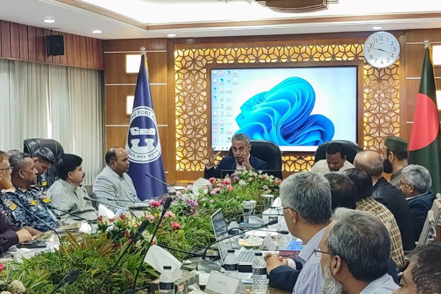 রেলপথে কার্গো পরিবহন ১৬ থেকে ১৮ শতাংশে নেওয়ার পরিকল্পনা রয়েছে