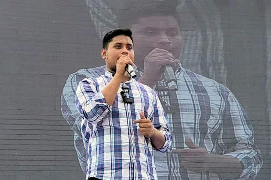 ব্যাংক ডাকাতদের সঙ্গে যুদ্ধে জনগণের বিজয় হয়েছে: হাসনাত আবদুল্লাহ