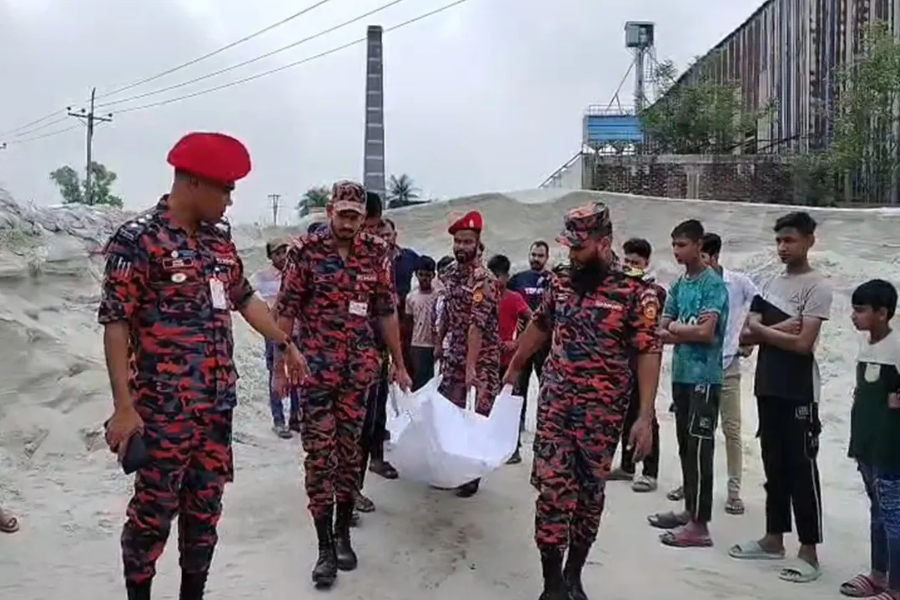 নিখোঁজের ১৯ ঘণ্টা পর রাকিবের মরদেহ উদ্ধার