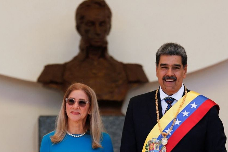 ভেনেজুয়েলার প্রেসিডেন্ট ও তার স্ত্রীকে আটক করা হয়েছে: ট্রাম্প