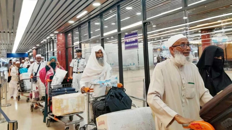 বুধবার দেশে ফিরছেন সাড়ে ৩ হাজারের বেশি হাজি