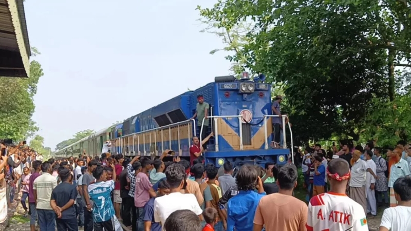 অবরোধ প্রত্যাহার, রাজশাহীতে ট্রেন চলাচল শুরু
