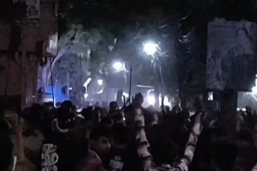 ভৈরবে চার ঘণ্টা তাণ্ডব, ভাঙচুর মসজিদ ও দোকানপাট