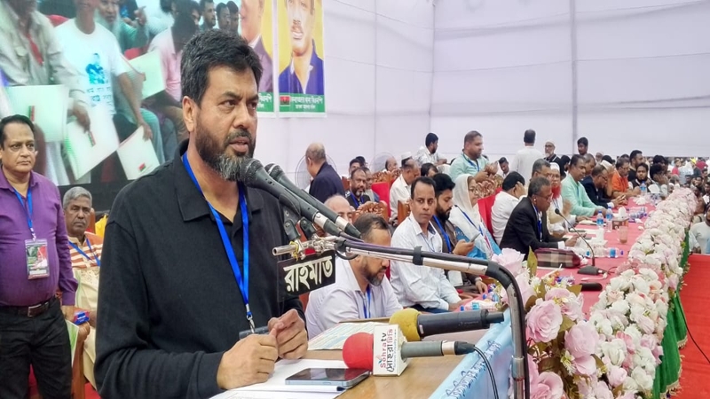 আগে ইতিহাসের দায় মোচন করুন : মজনু