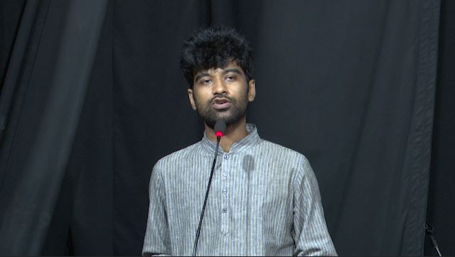 ঢেঁকি স্বর্গে গেলেও ধান ভাঙ্গে