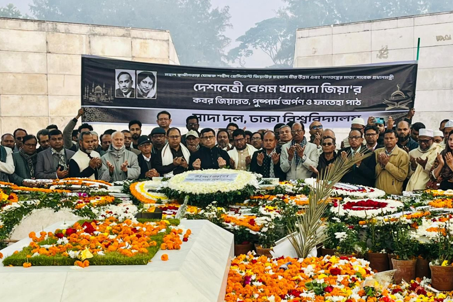 জিয়াউর রহমান ও খালেদা জিয়ার কবর জিয়ারত করেছে ঢা‌বি সাদা দল