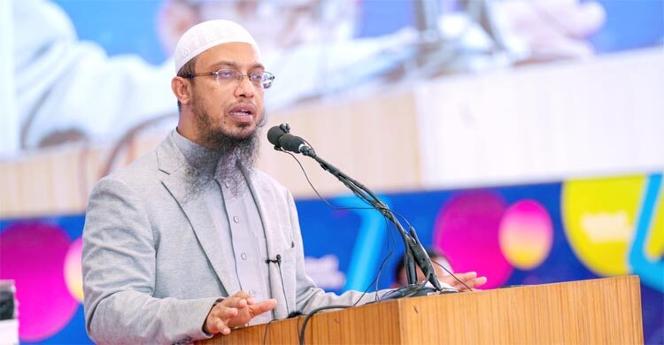 সাম্প্রদায়িক সম্প্রীতি রক্ষায় সতর্ক থাকুন: শায়খ আহমাদুল্লাহ