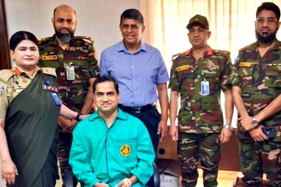 বাসায় ফিরলেন রাষ্ট্রদূত আনসারী