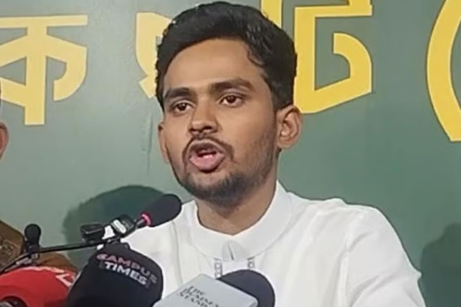 নাসীরুদ্দীন পাটওয়ারীর ওপর হামলা, আসিফ মাহমুদের হুঁশিয়ারি