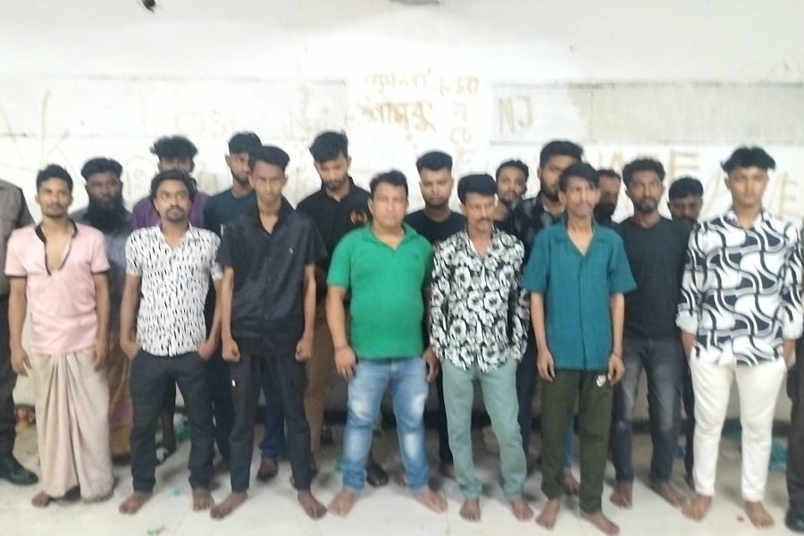 তেজগাঁও এলাকায় বিভিন্ন অপরাধে গ্রেপ্তার ৫১