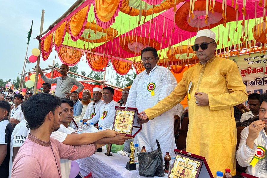 বাঁশখালীতে জিয়া স্মৃতি ফুটবল টুর্নামেন্ট ফাইনাল খেলা অনুষ্ঠিত