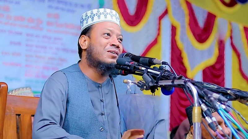 নারীঘটিত প্রচারে ভোট কমানোর চেষ্টা—মুফতি আমির হামজার অভিযোগ