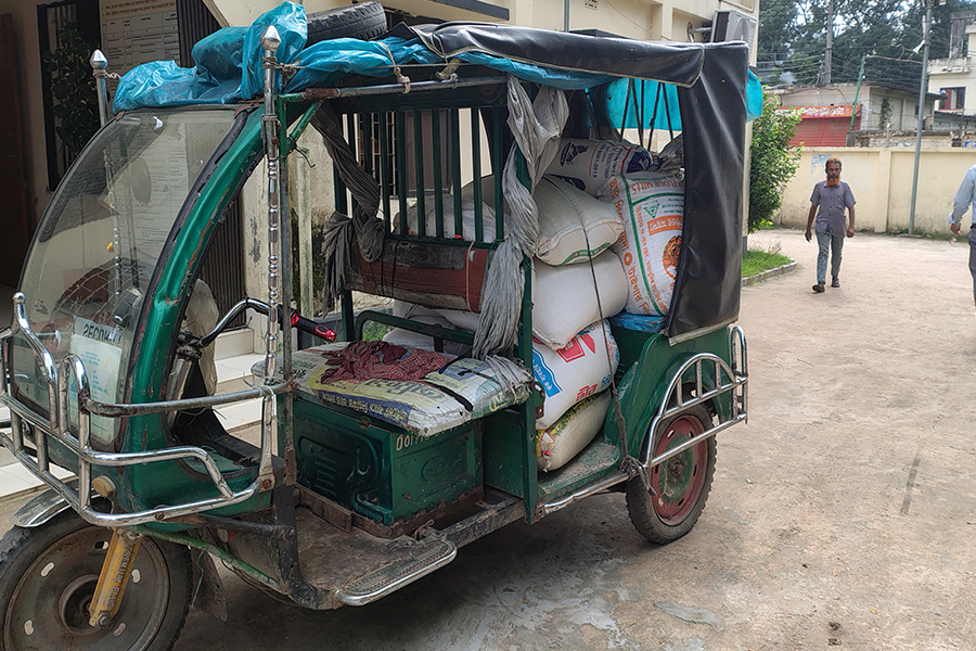 ব্রাহ্মণবাড়িয়ায় ৬০০ কেজি সরকারি চাল জব্দ