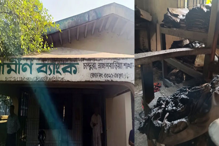ব্রাহ্মণবাড়িয়ায় গ্রামীণ ব্যাংকে আগুন