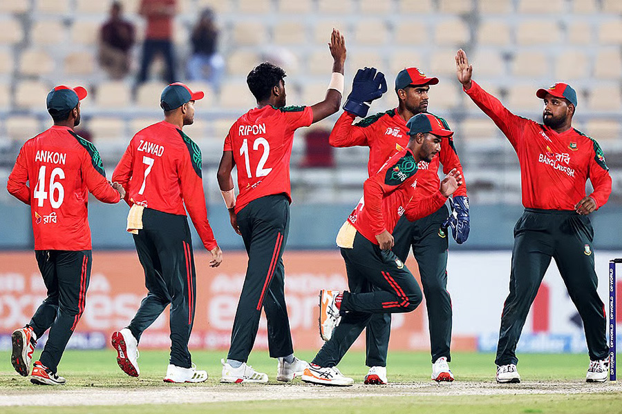 আফগানদের হারিয়ে সেমিফাইনালে এক পা বাংলাদেশের