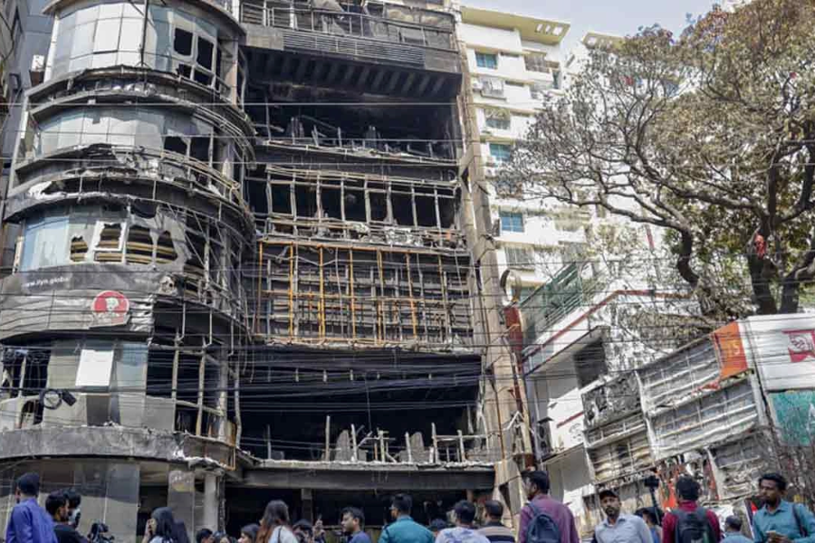 বেইলি রোডে ট্র্যাজেডি : ২২ জনের বিরুদ্ধে সিআইডির অভিযোগপত্র