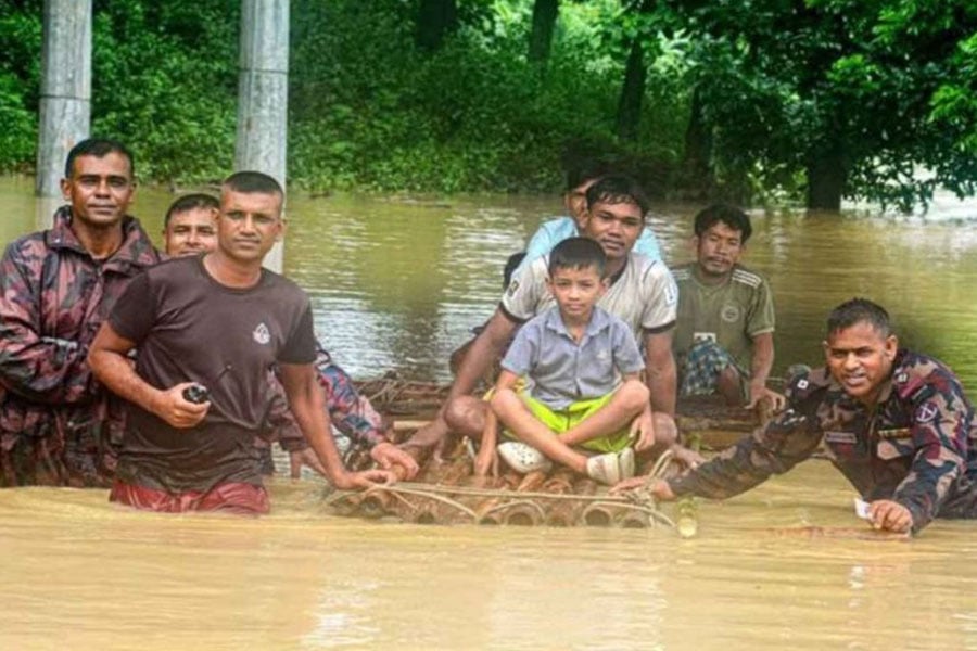 বন্যাকবলিত ১১ জেলায় বিজিবি মোতায়েন