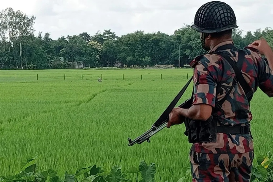 সীমান্তে অনুপ্রবেশ প্রতিহত করতে বিজিবির গুলি, নিরাপত্তা জোরদার