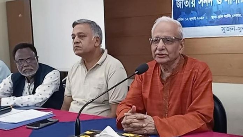 স্বৈরাচারী ব্যবস্থা যেন ফিরে না আসে: বদিউল আলম