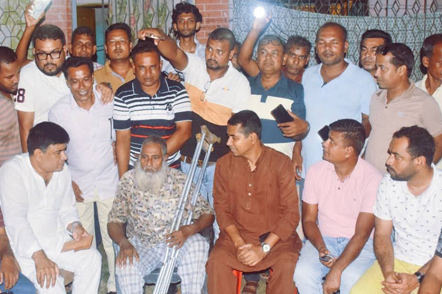 বগুড়ায় তারেক রহমানের নির্দেশে পালন করলেন যুবদলের নেতৃবৃন্দ