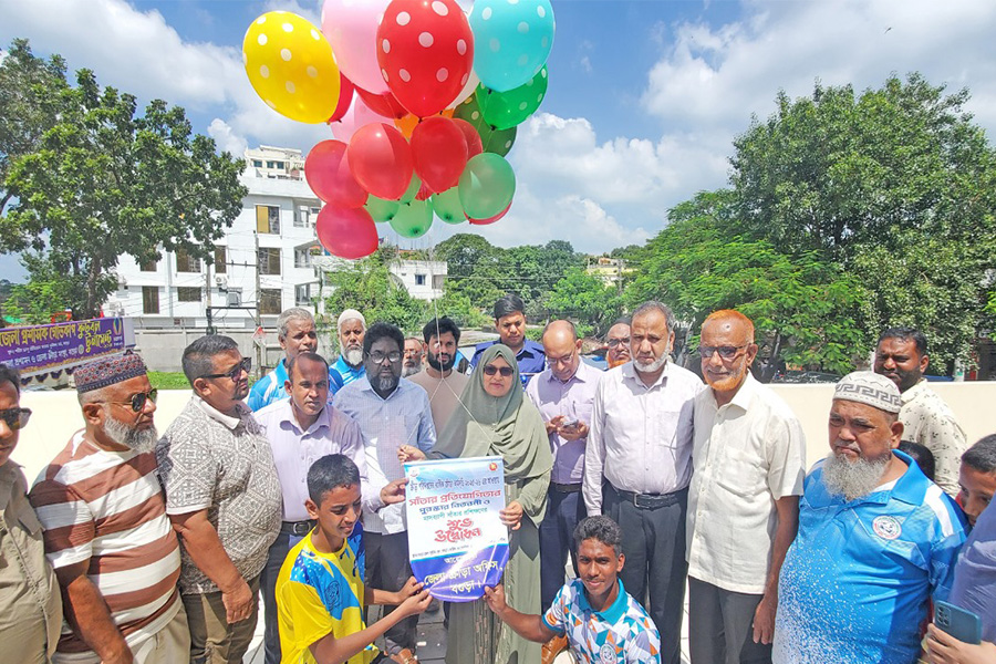 বগুড়ায় সাঁতার প্রতিযোগিতা ও প্রশিক্ষনের উদ্বোধন