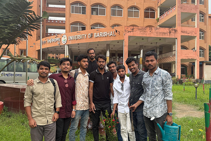 বরিশাল বিশ্ববিদ্যালয় ছাত্রদলের বৃক্ষরোপণ পালন
