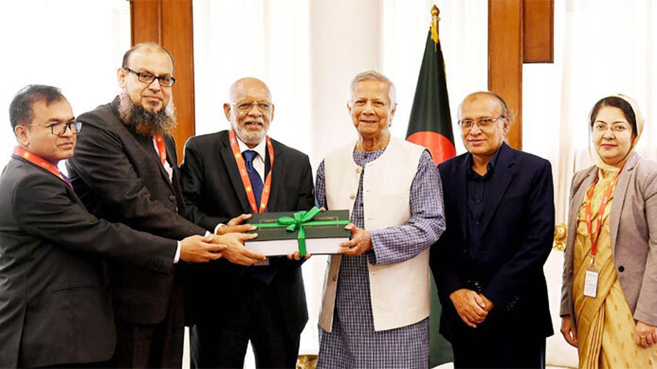 বঞ্চিত ৭৬৪ কর্মকর্তাকে পদোন্নতির সুপারিশ