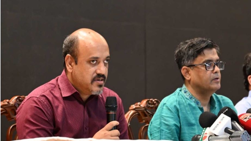 ভুল সংবাদ পরিবেশন করলে ব্যবস্থা : আজাদ মজুমদার