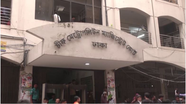 নথি চুরি করে ফের মামলা!