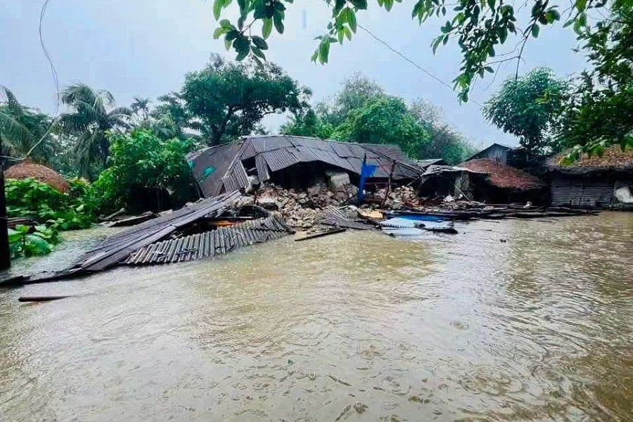 চট্টগ্রামে রেকর্ড বৃষ্টি ও পাহাড়ি ঢল